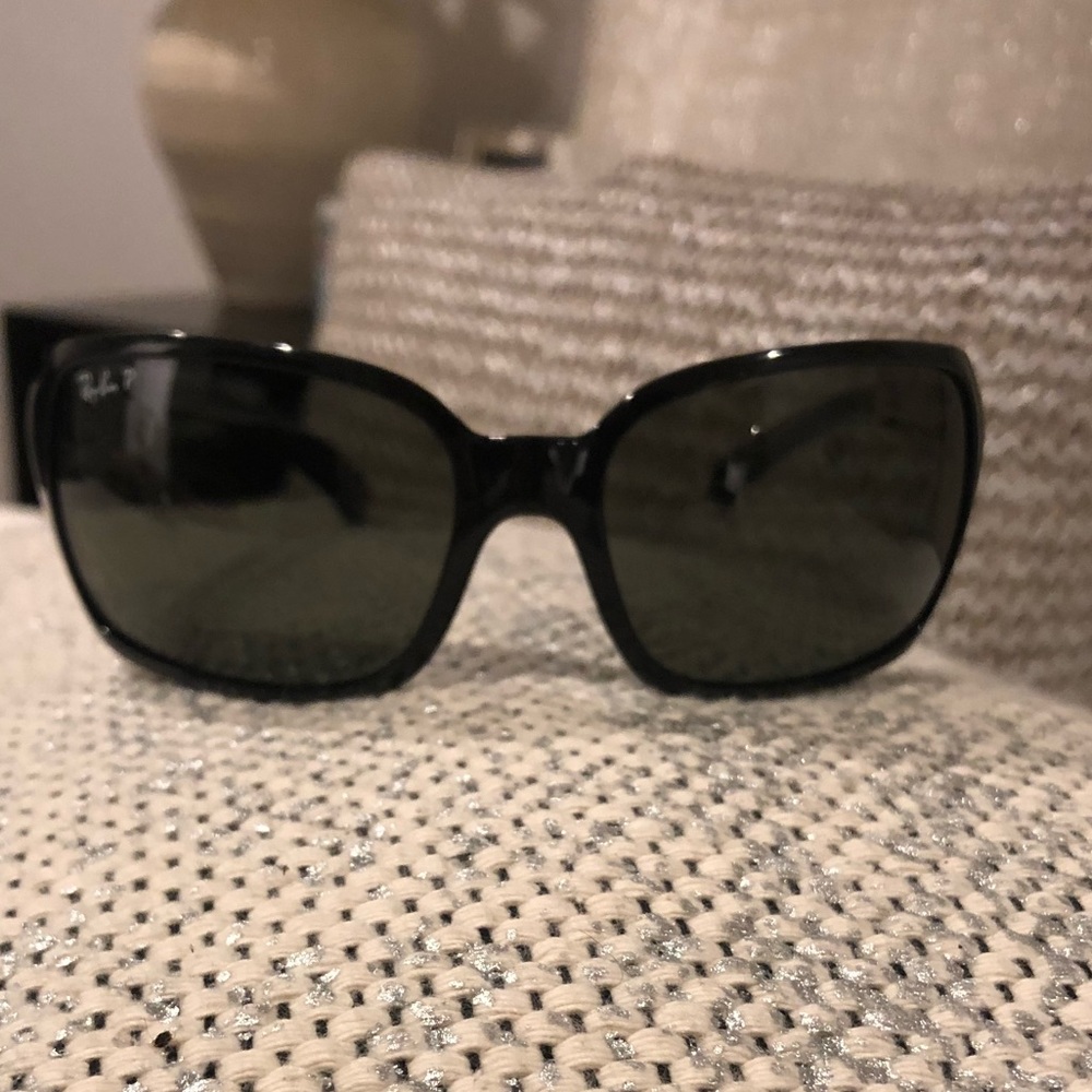 Women’s Ray Ban Sunglasses